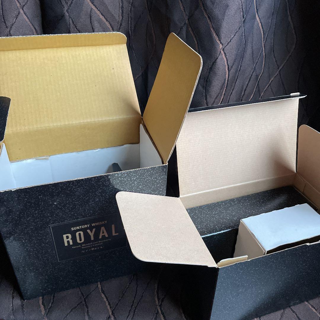 美品　サントリーウィスキー　ピアノ型ボトル　ローヤル　（即購入可能）