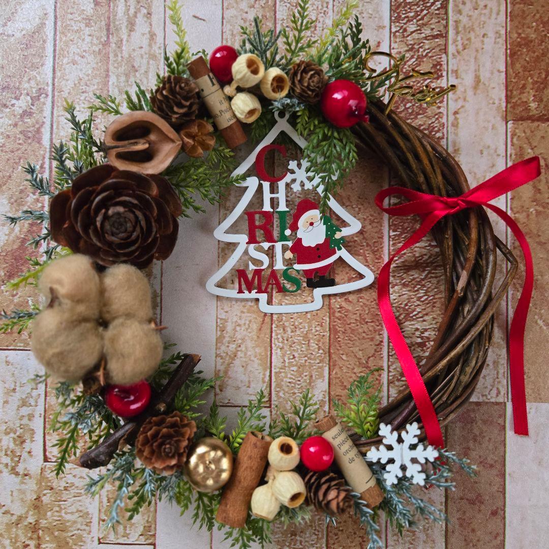 *.゜赤いリボンとサンタのクリスマスリース❀.*・゜