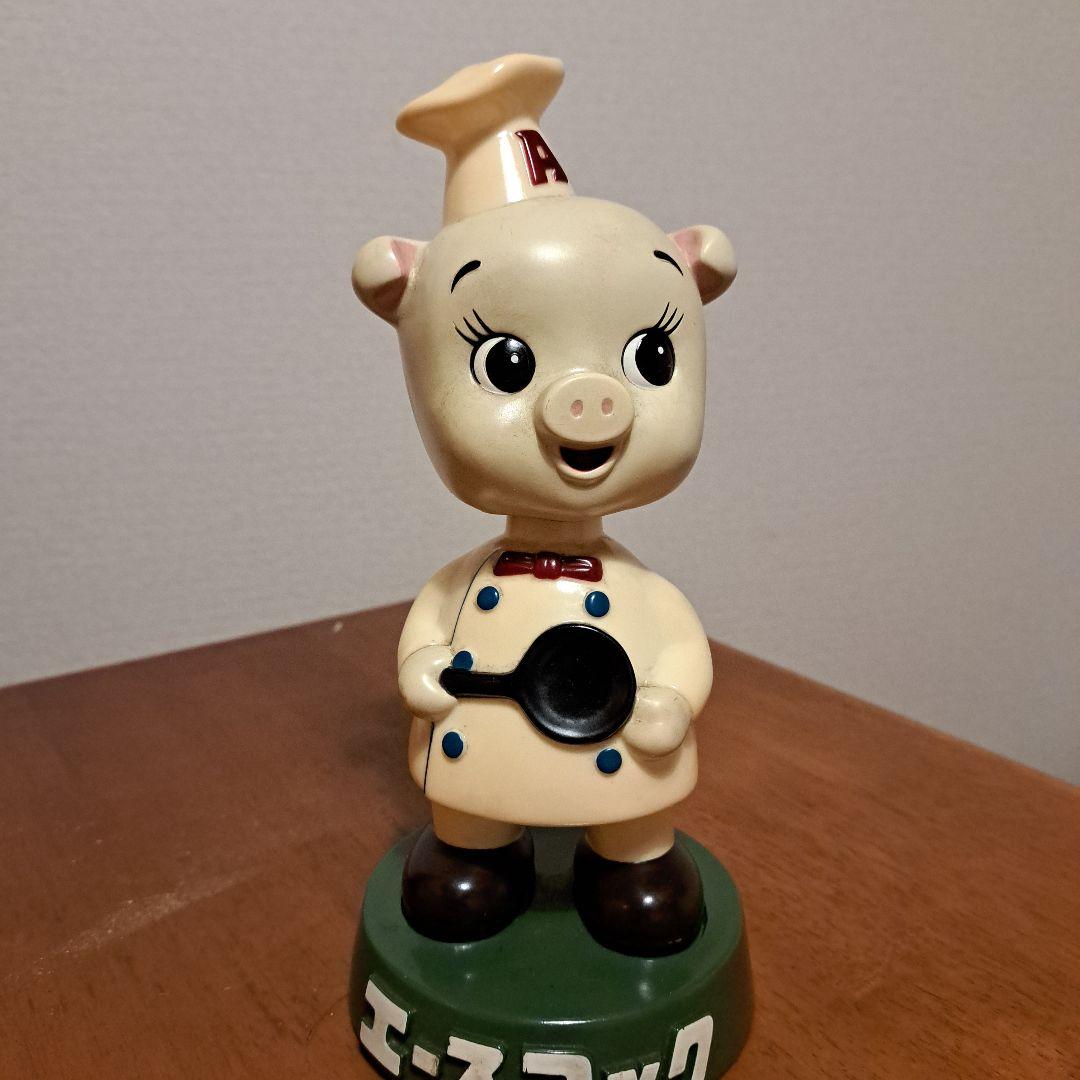 エースマック シェフの豚キャラクター