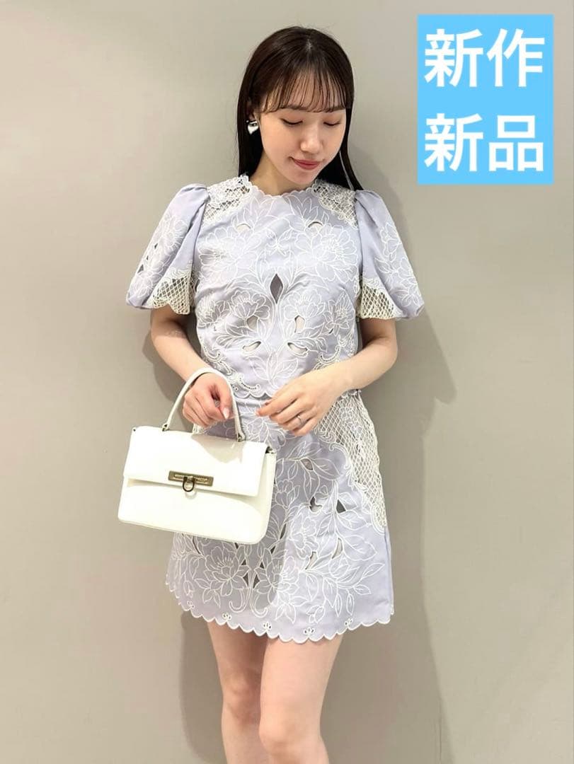 新作新品タグ付き　スナイデル♡エンブロイダリーパフスリーブブラウス