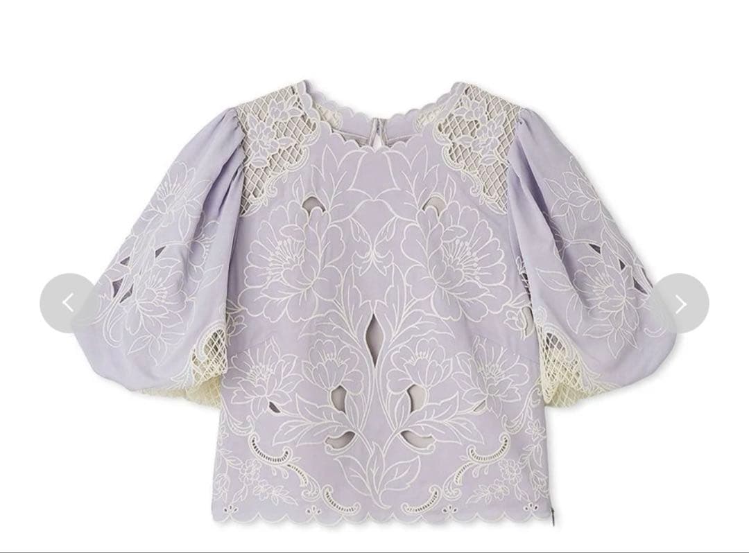 新作新品タグ付き　スナイデル♡エンブロイダリーパフスリーブブラウス