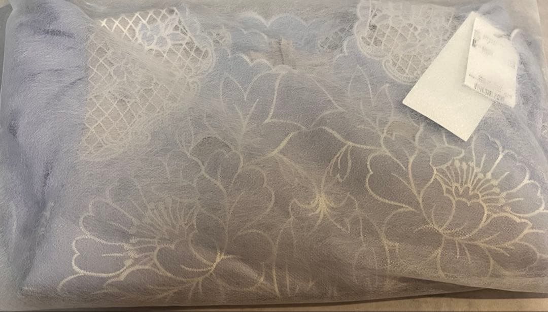 新作新品タグ付き　スナイデル♡エンブロイダリーパフスリーブブラウス