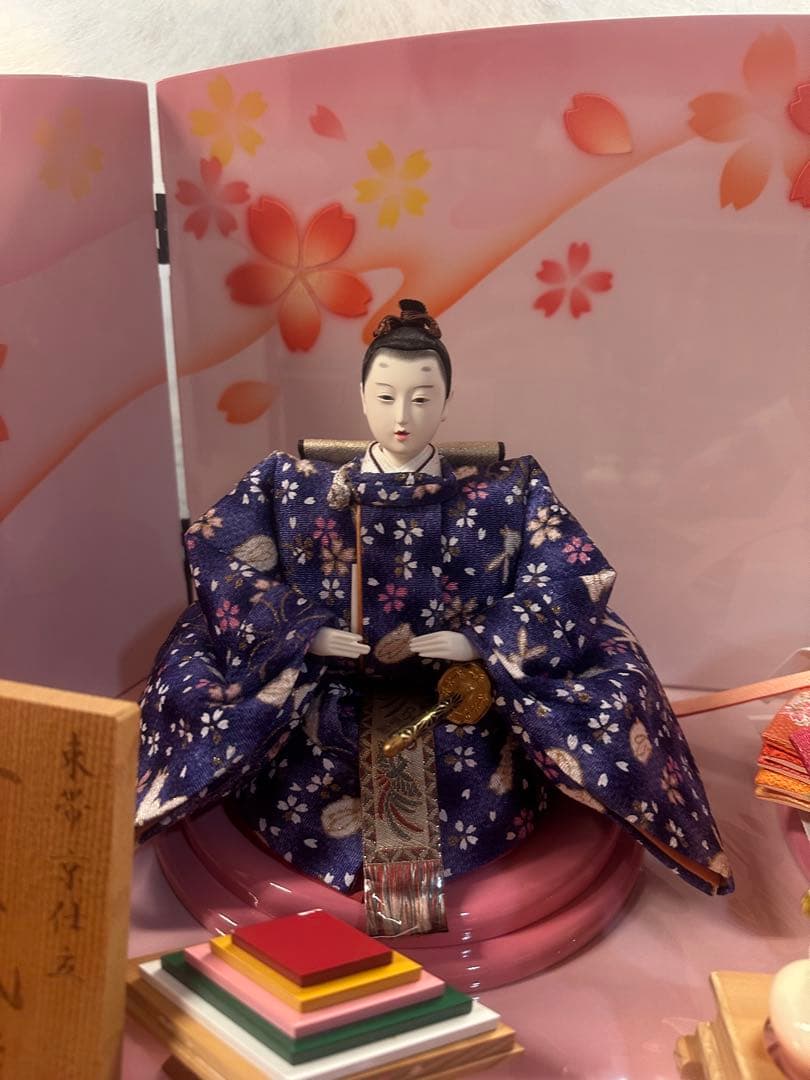 新品未使用 雛人形 五人飾り 三段飾り ピンク台 屏風付き 初節句 ひな祭り