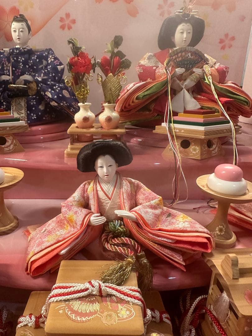 新品未使用 雛人形 五人飾り 三段飾り ピンク台 屏風付き 初節句 ひな祭り