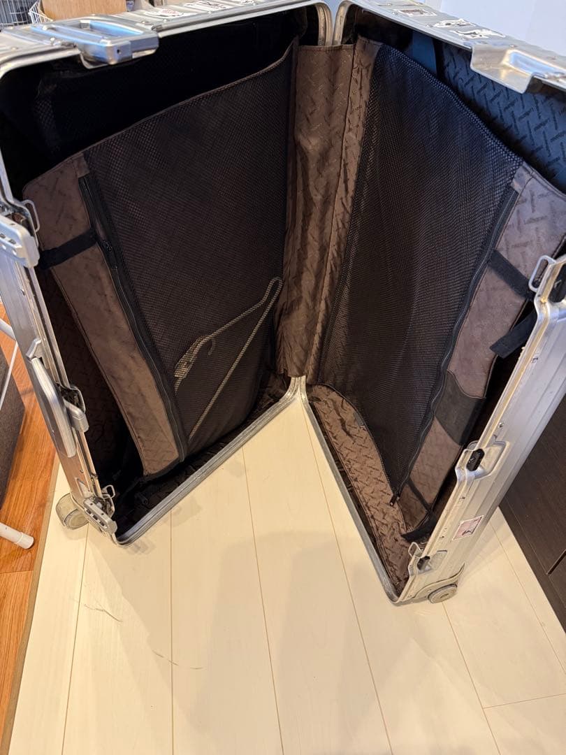 リモアRIMOWAトパーズスーツケース