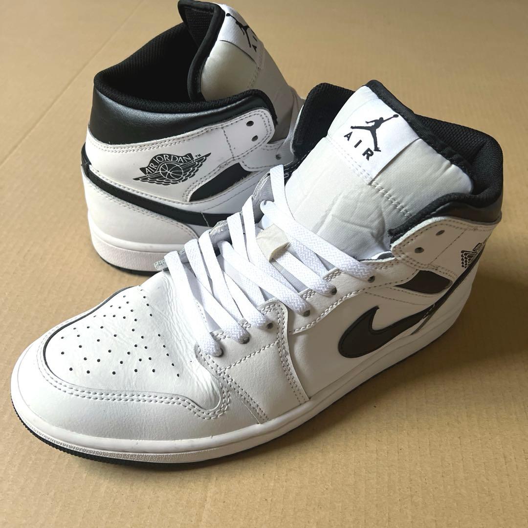 AIR JORDAN１　MID