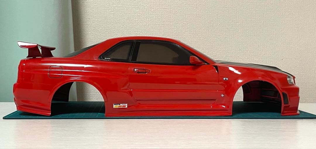 タミヤラジコンボディ　R34 GTR