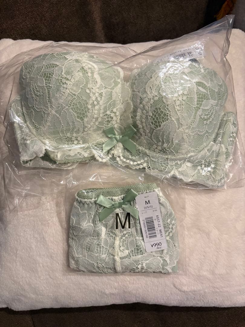 aimerfeel 脇高ブラ＆ショーツセット D65