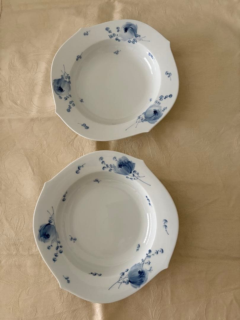 (値下げしました)マイセン・青い花・23.5cmスープ皿2枚セット28488