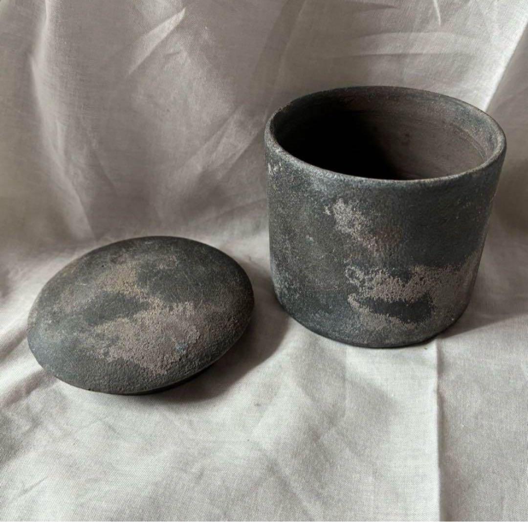 鏡原愛莉　蓋物　黒