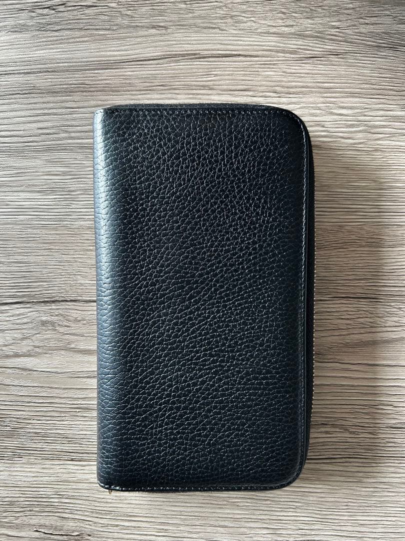 カラマ　【極美品】グッチ インターロッキング 長財布 ラウンドジップ 黒