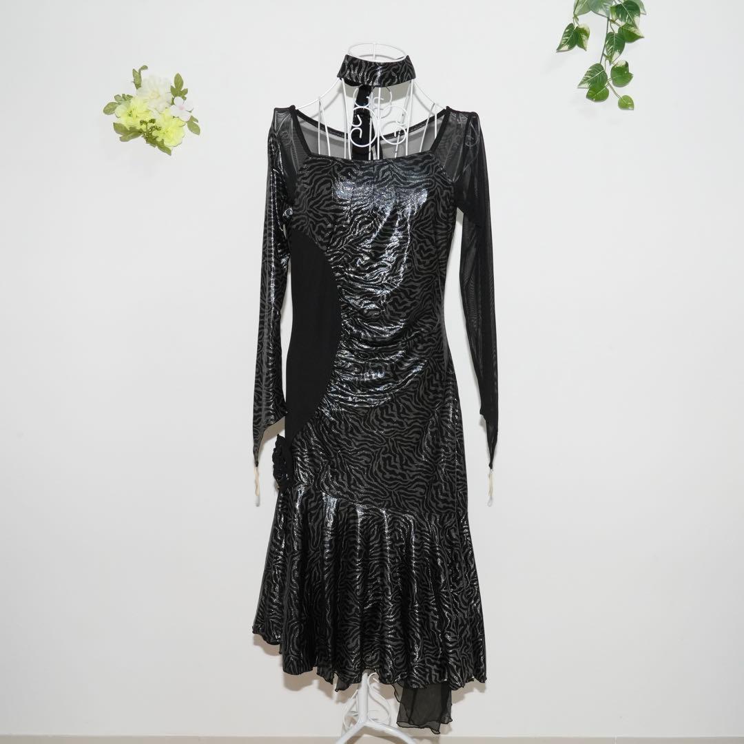 【美品】細見えが叶う美シルエットのドレス♪ 社交ダンス 指かけあり 細見え