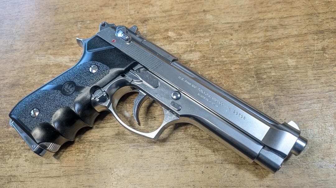 東京マルイ M92F クロームステンレス ガスブローバック　動作OK 美品