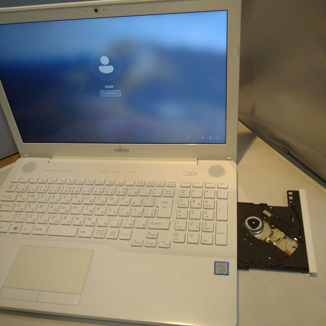 Fujitsu 白いノートPC Core i7 15.6㌅　テンキー 美品