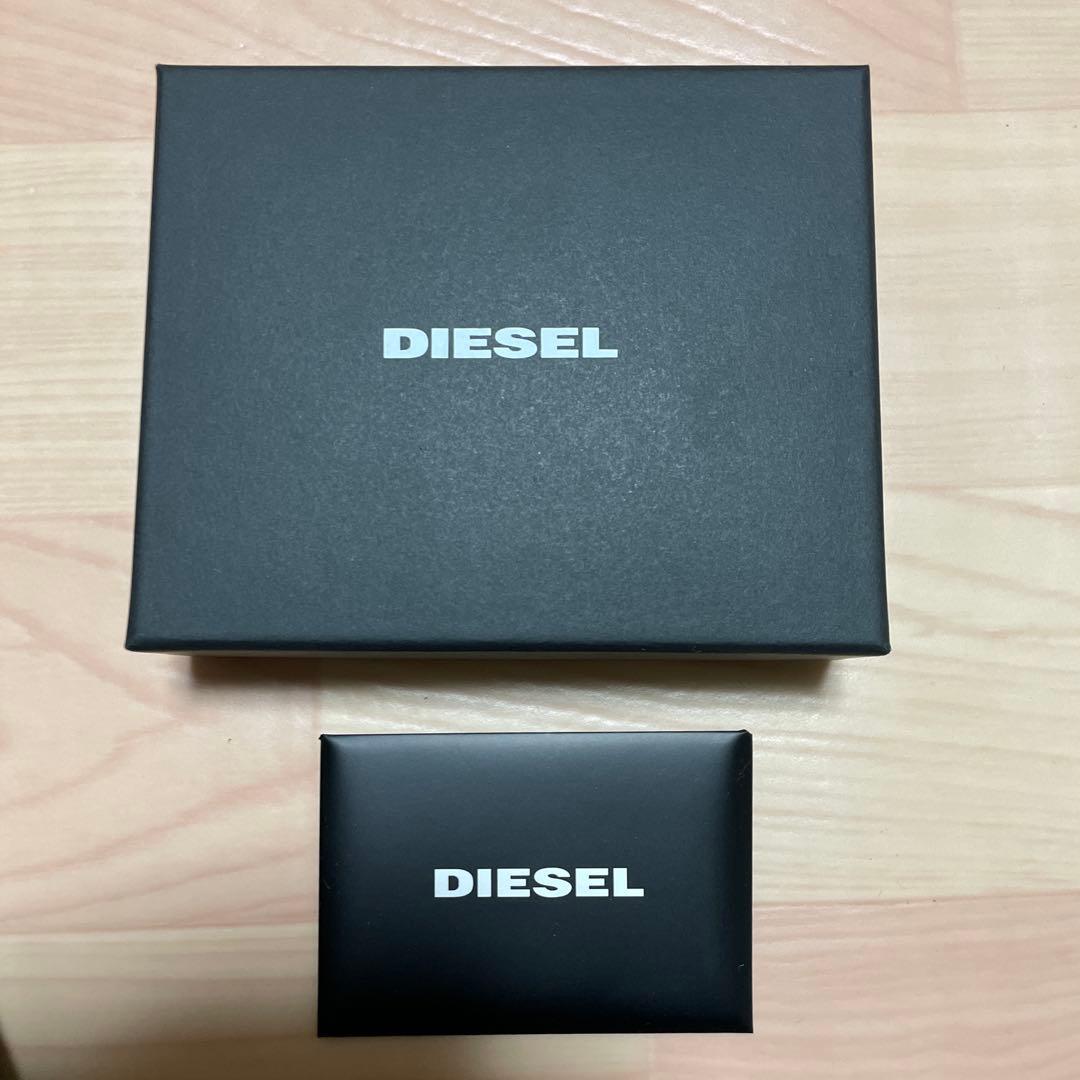 [新品未使用] DIESEL 二つ折り財布