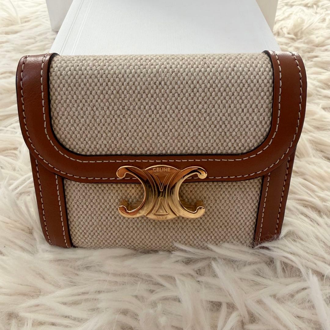 【未使用品級】セリーヌ 三つ折り財布 トリオンフ スモールフラップウォレット