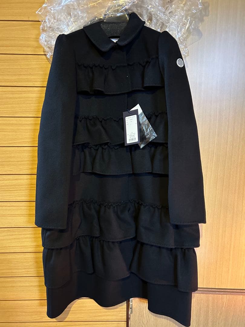 T*M様 ボーダーズアットバルコニー　フリルコート　S黒　新品