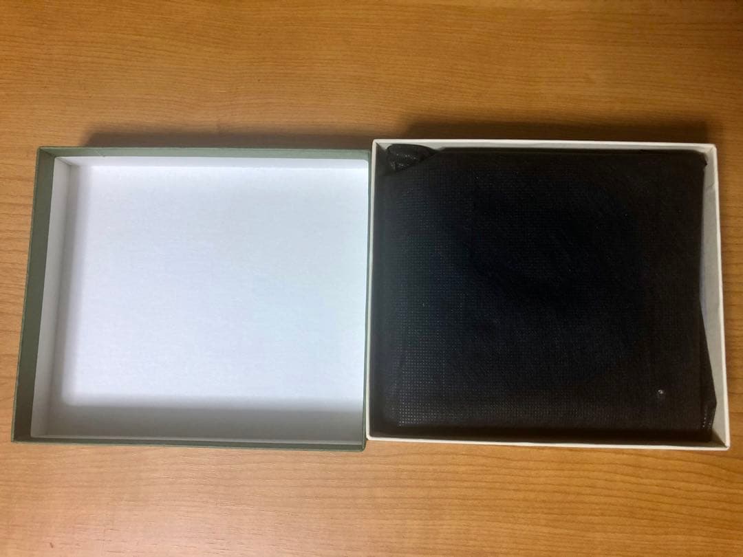 ⭐︎db⭐︎　新品未使用 CYPRIS キプリス ２つ折り財布 オルナートＲ