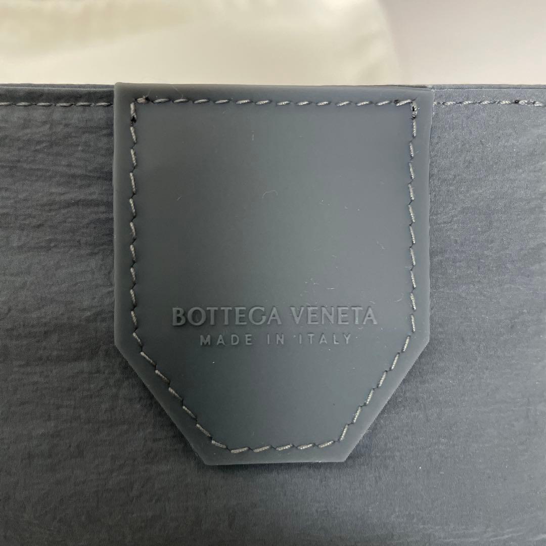 Bottega Veneta 極美品 カセット ボディバッグ レザー スリング