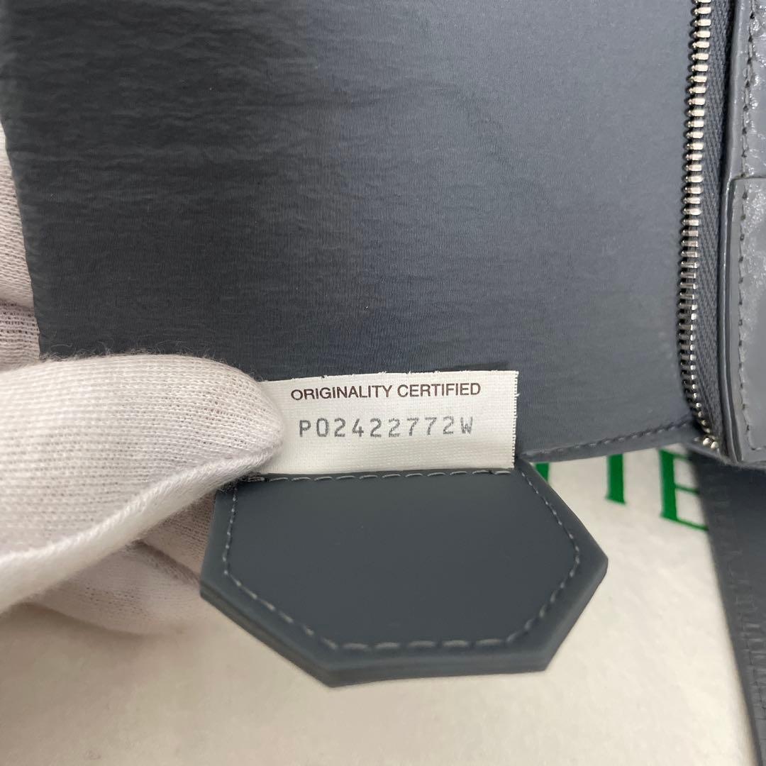 Bottega Veneta 極美品 カセット ボディバッグ レザー スリング