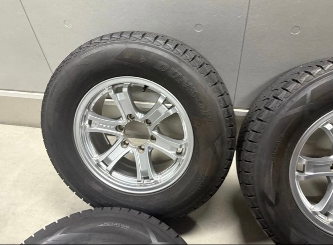 ワンダー① 美品265/65R17 スタッドレスタイヤ　プラド150