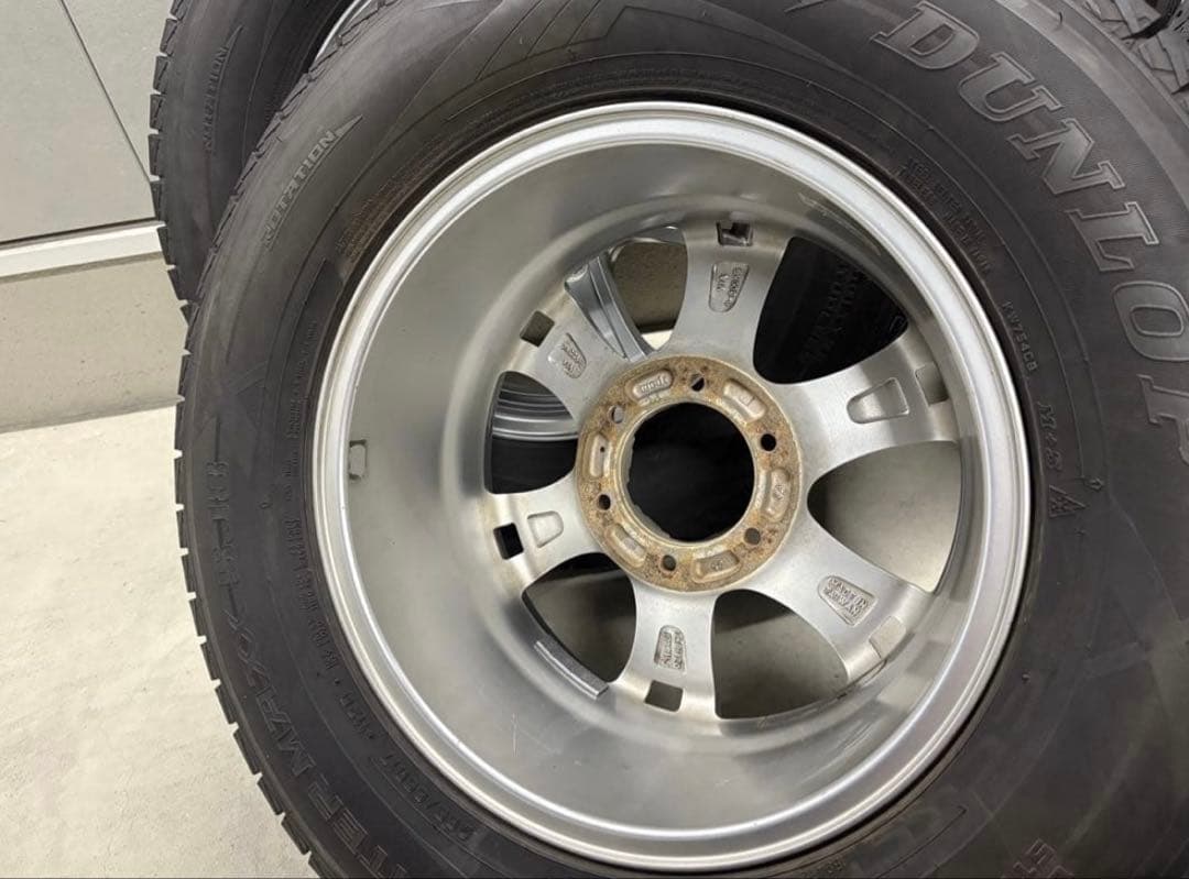 ワンダー① 美品265/65R17 スタッドレスタイヤ　プラド150