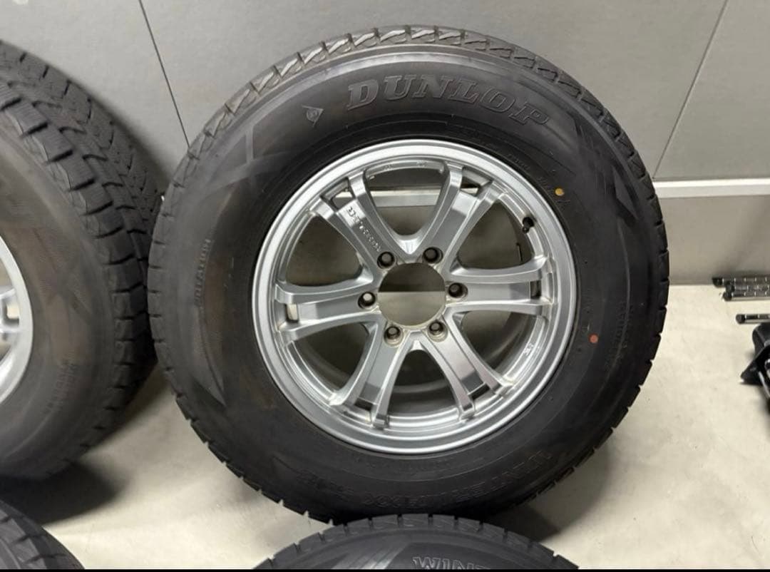 ワンダー① 美品265/65R17 スタッドレスタイヤ　プラド150