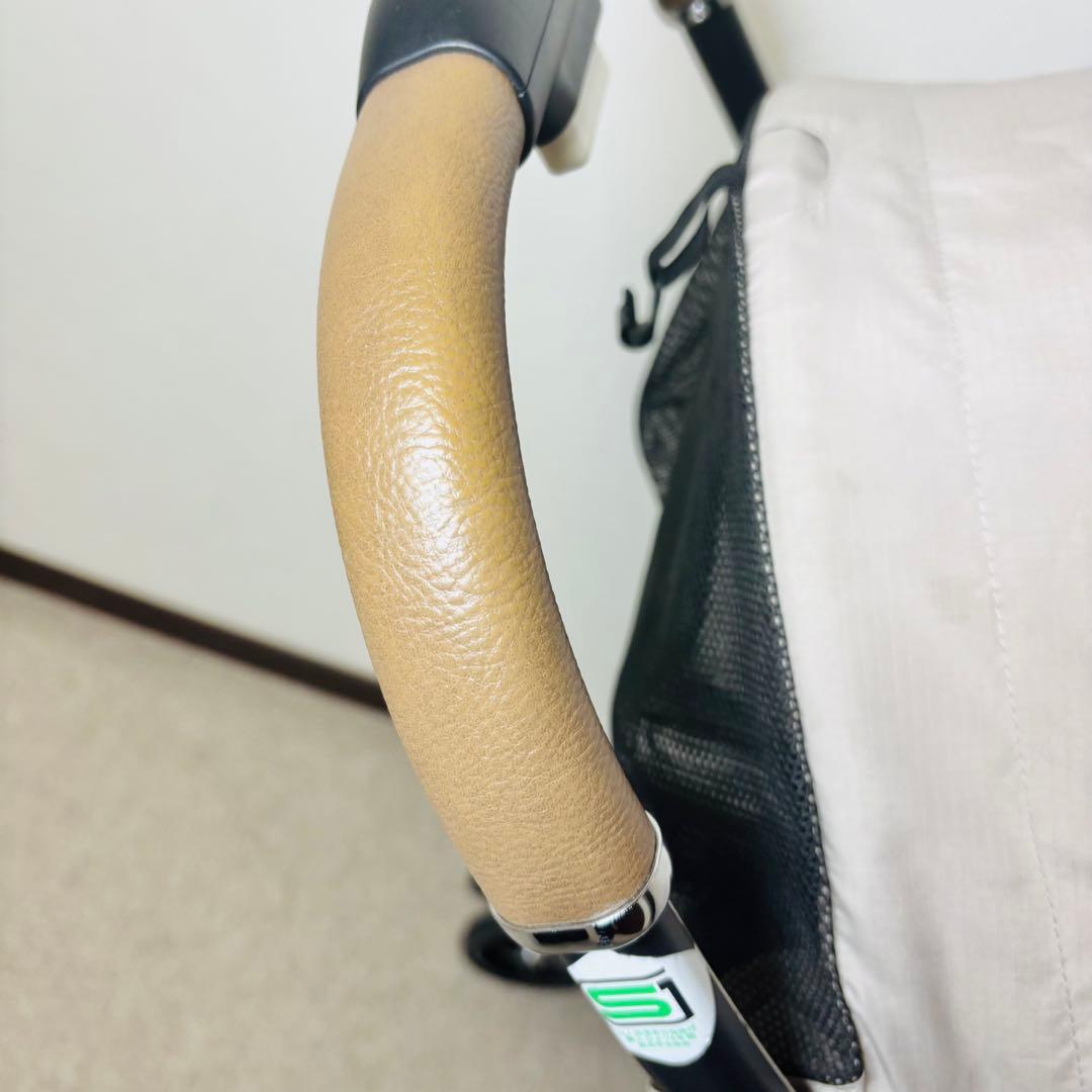 aprica アップリカ　マジカルエアーフリー　B レザー　美品　2183521