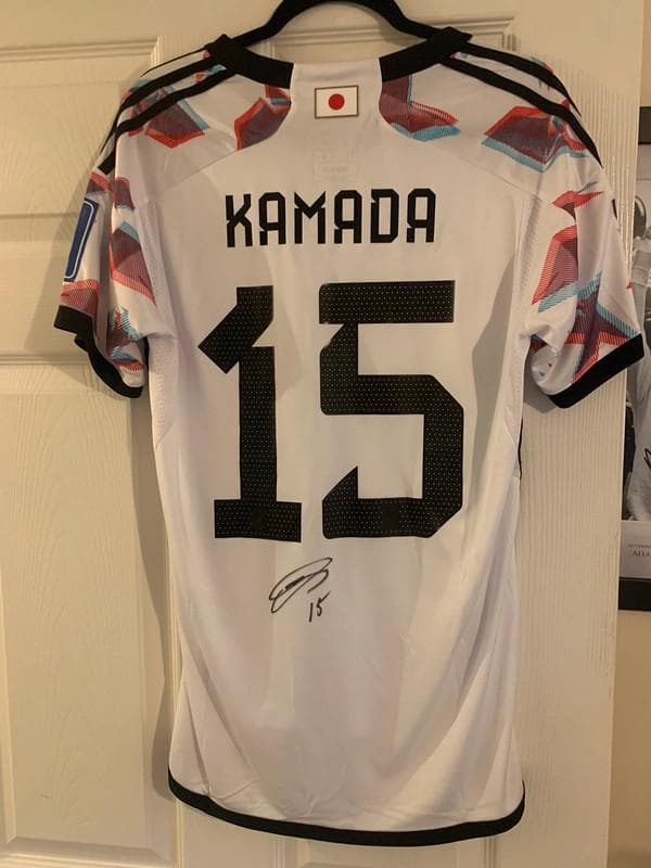 【新品タグ付・直筆サイン】日本代表 2022 アウェイ ユニフォーム 鎌田大地