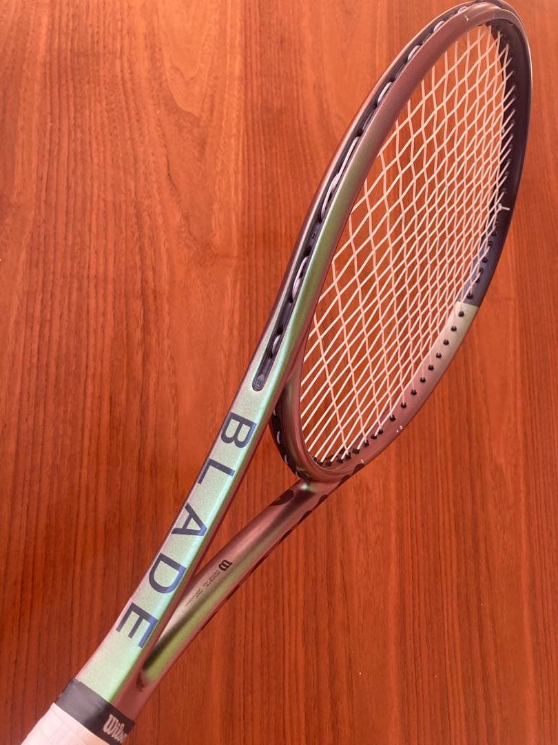 ラケット(硬式用) Wilson Blade 98 S V8