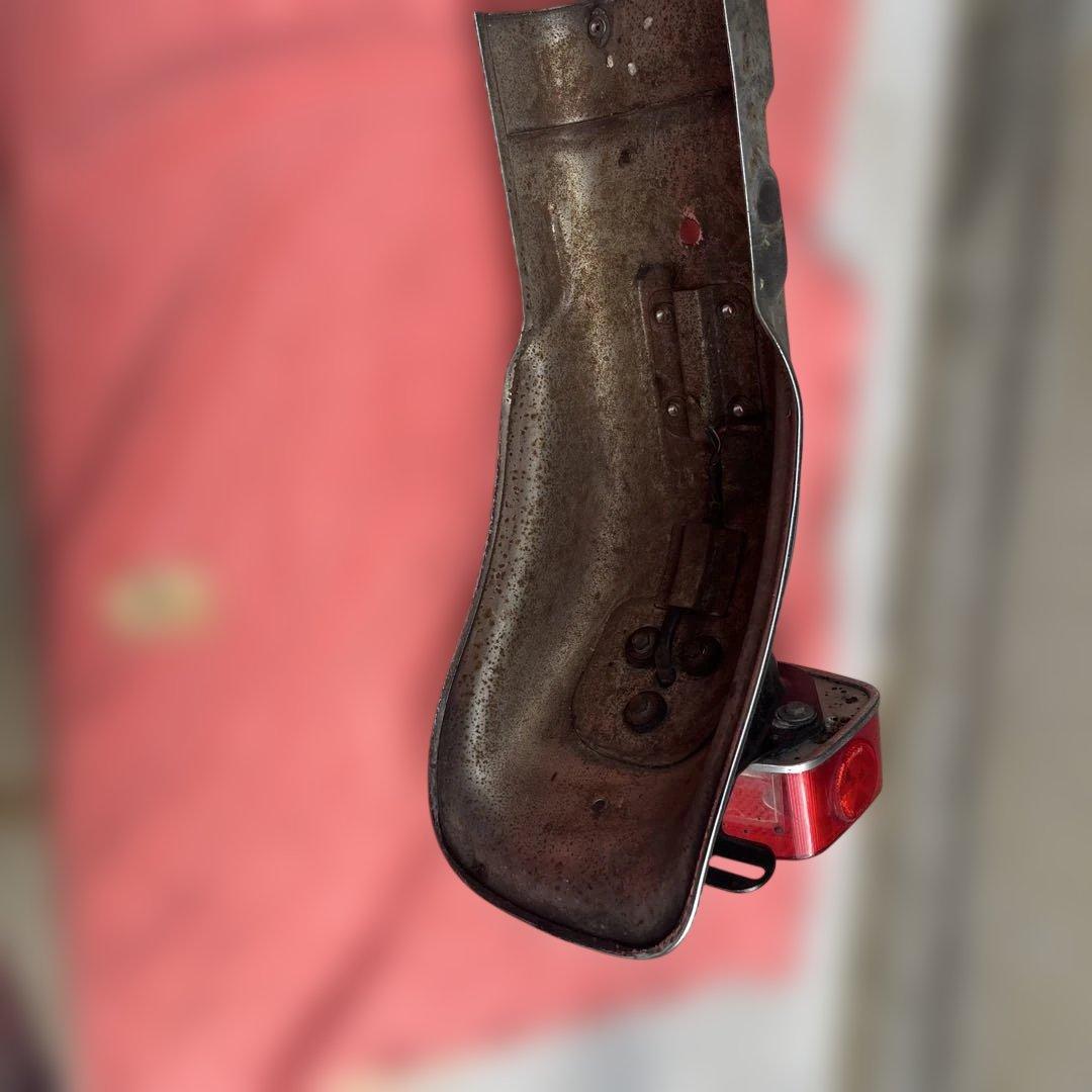 KZ900 Z1 Z2 純正　リアフェンダー　テールランプ付き　ヤレ　20