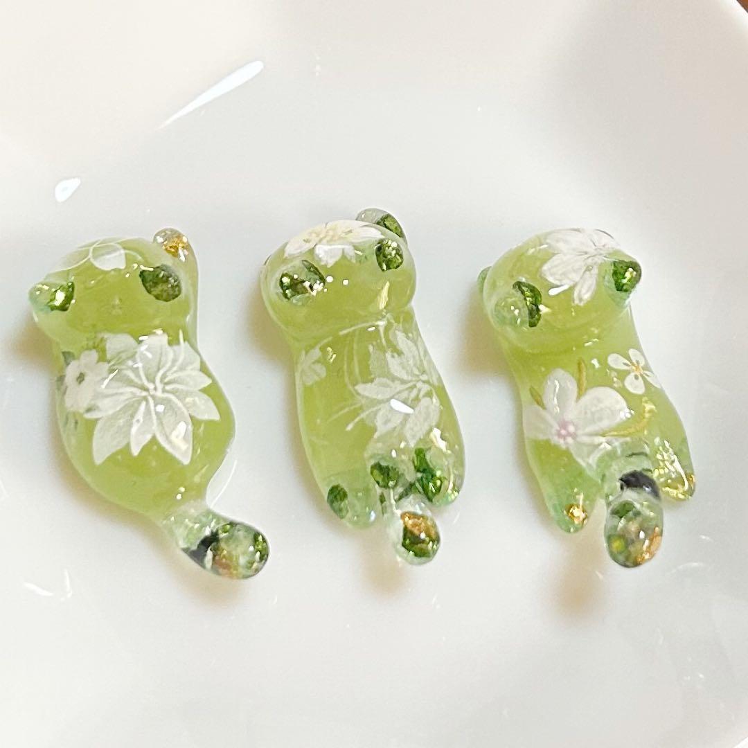 No.2843 ねこちゃん3種　ハンドメイドレジンパーツ