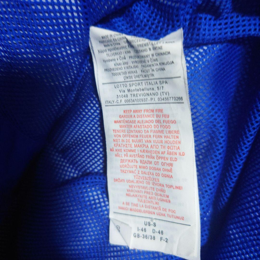 代表　ウィンドブレーカー