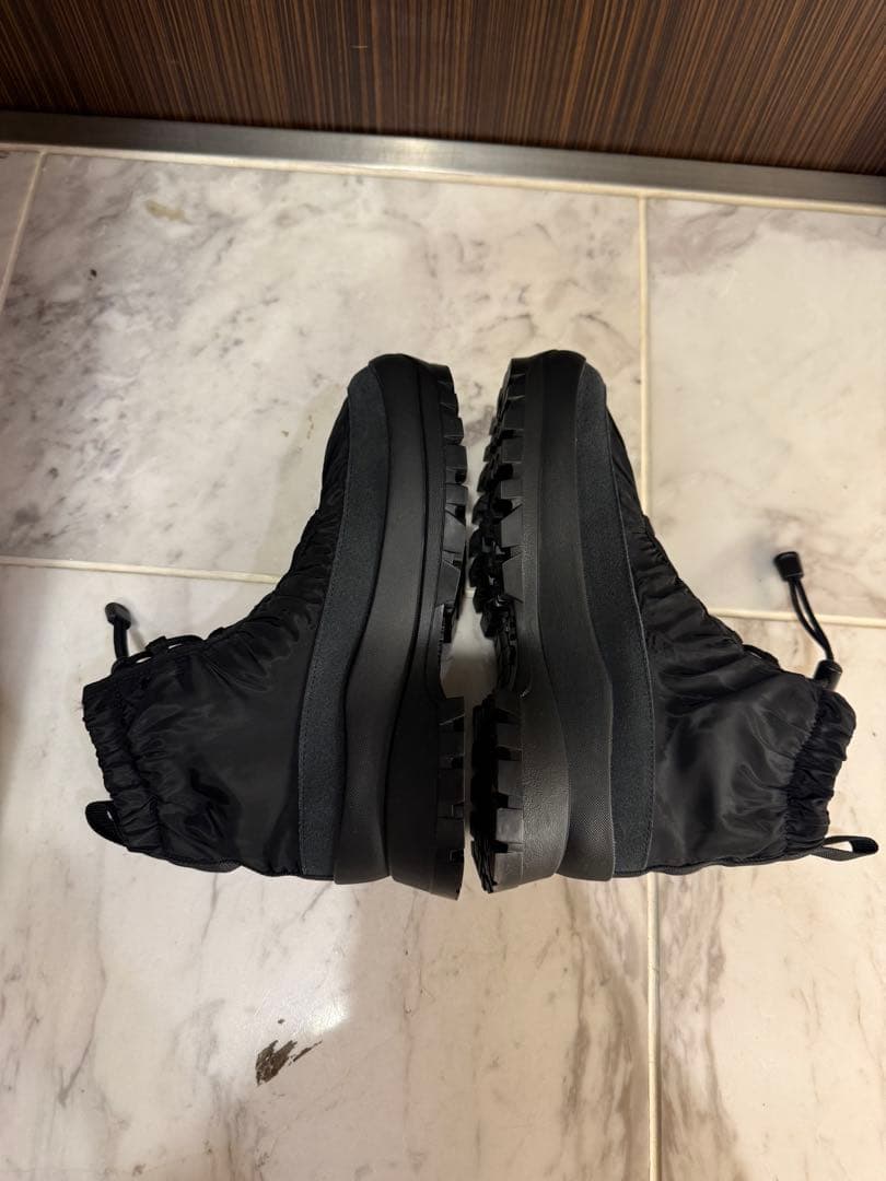 靴 Vibramsole Drawstring Sneakers 23.5cm