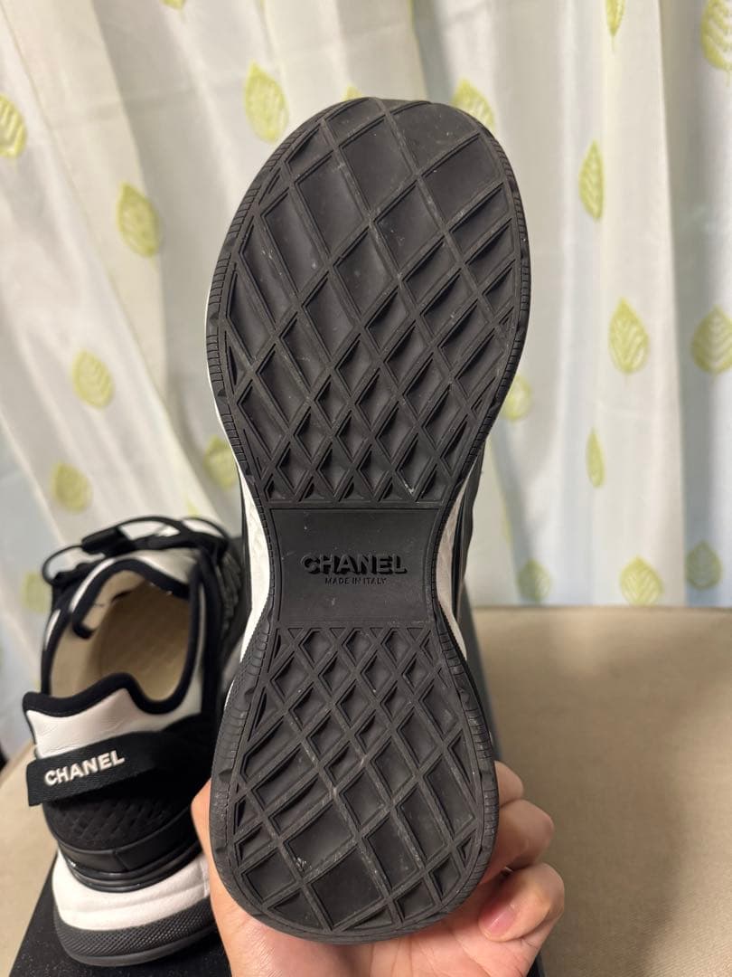 CHANELスニーカー　ブラック/ホワイト42