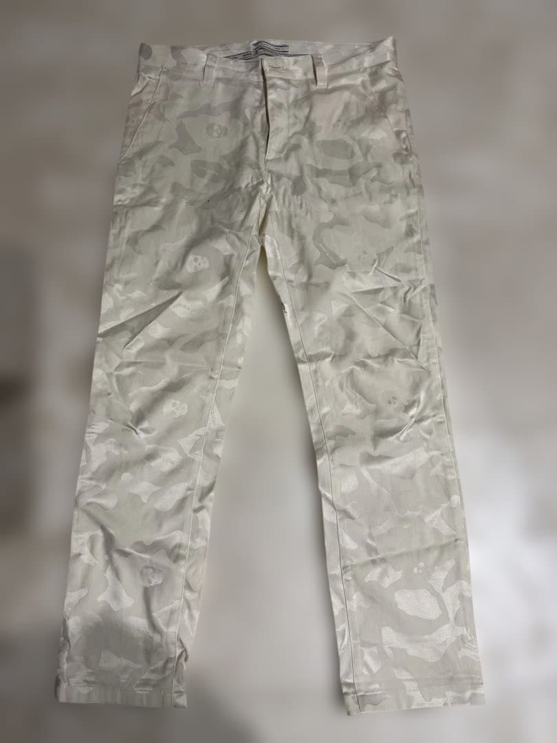 マークアンドロナポロシャツ2枚と白スカル迷彩パンツ1枚の3点セット