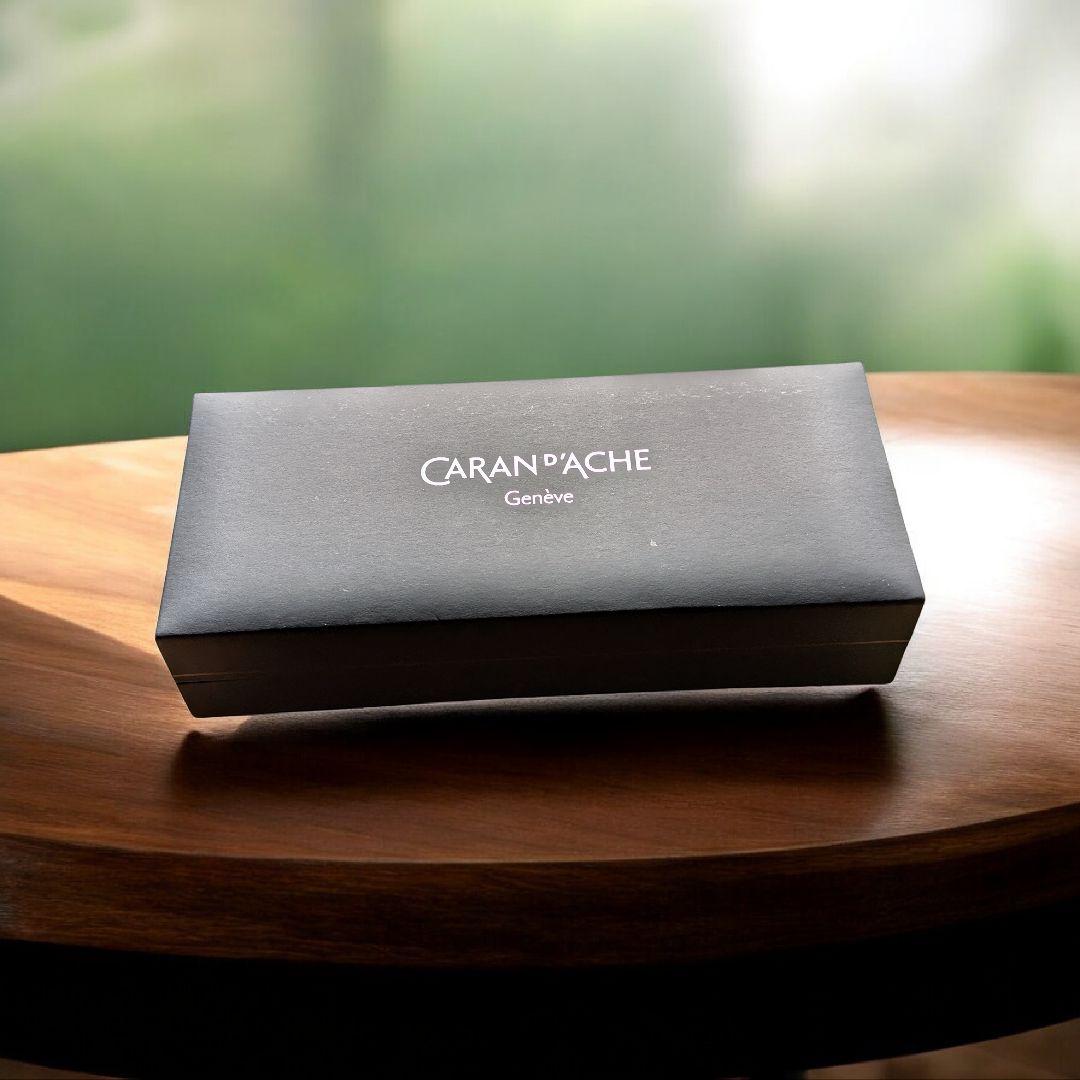 CARAN d'ACHE カランダッシュ ボールペン　890-487