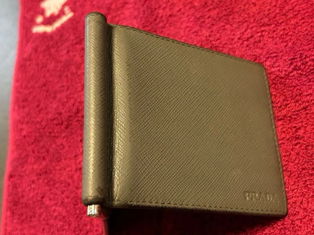 松本宝飾　PRADA グレー マネークリップ