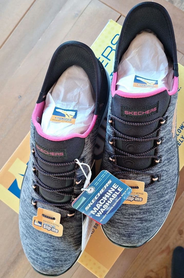 【新品】SKECHERSスケッチャーズ スリップインズ　25cm　黒