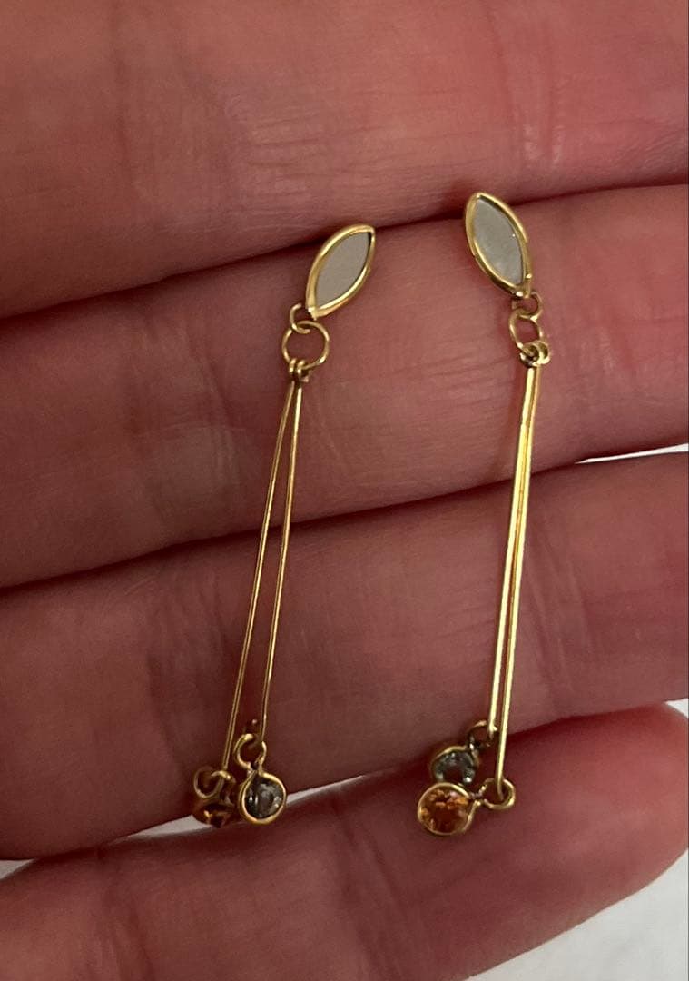 ※専用　　　　エステール　K18 Pt850 デザインピアス