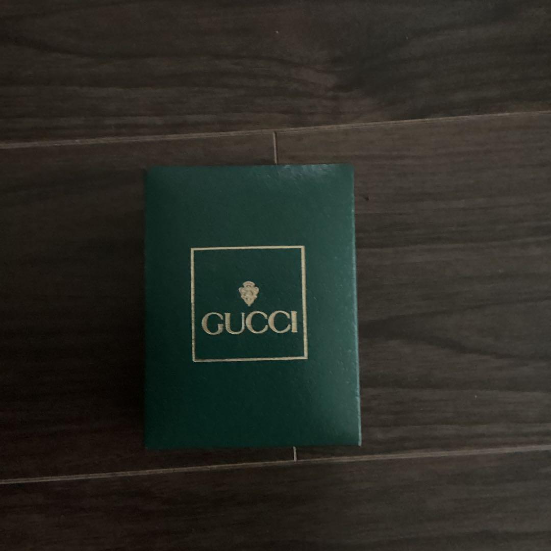 GUCCI チェンジベゼルケース&リング4点付きとグッチの時計ケースのまとめ売り