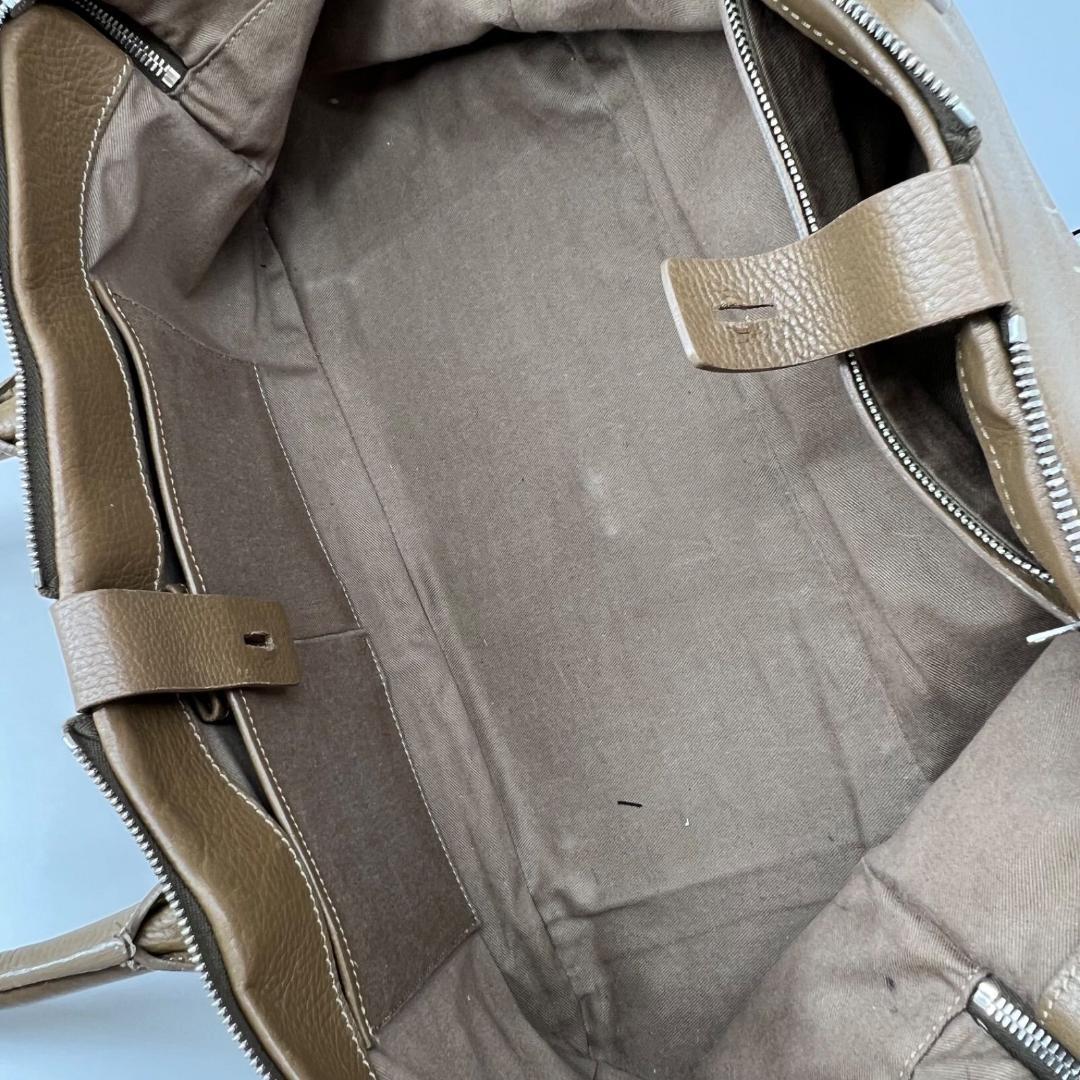 13368ゴールデングース エキパージュシボ革 レザー ボストンバッグ刺繍カーキ