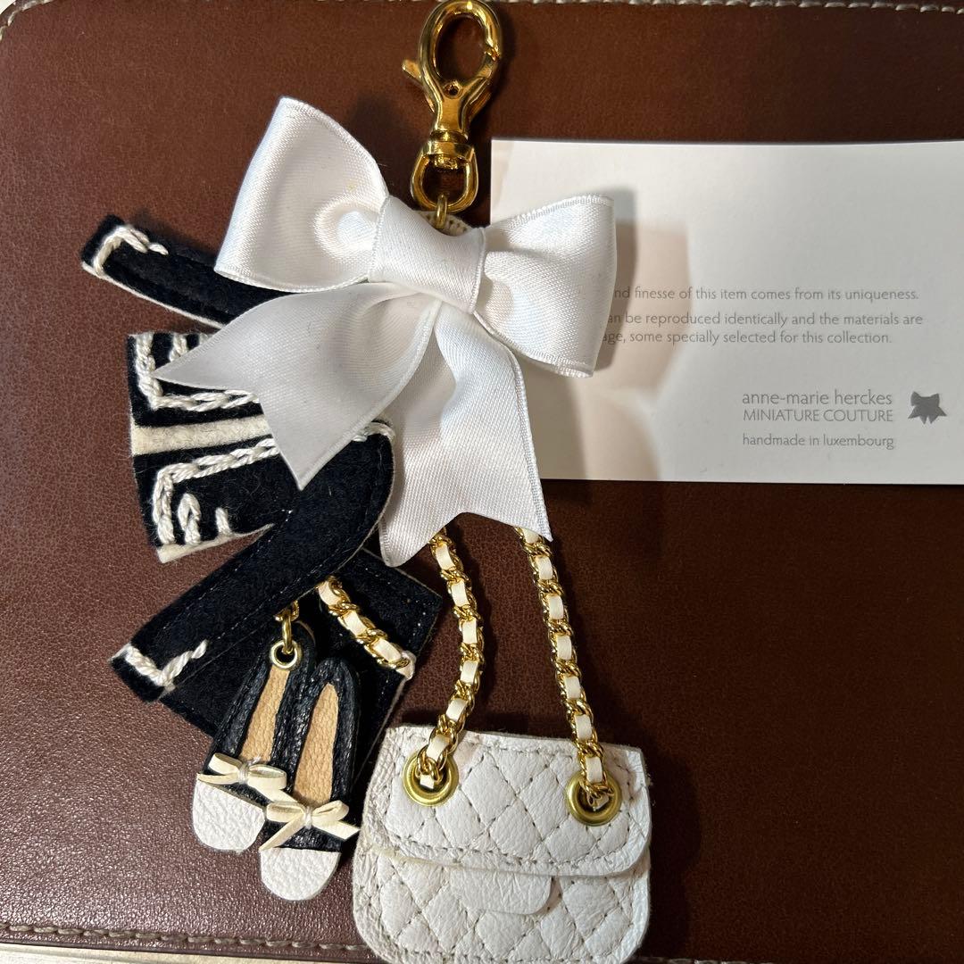 【新品・未使用】ルクセンブルク発！Romyチャーム White