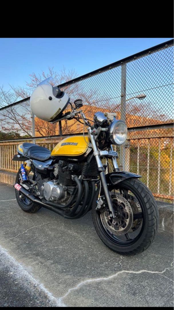 ゼファー400 z2仕様　イエローボール　タンク、テールカウルのみ