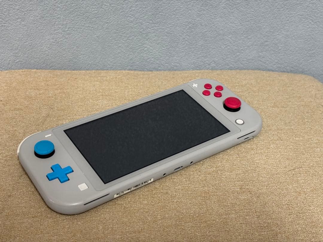 Nintendo Switch Lite ザシアン・ザマゼンタモデル