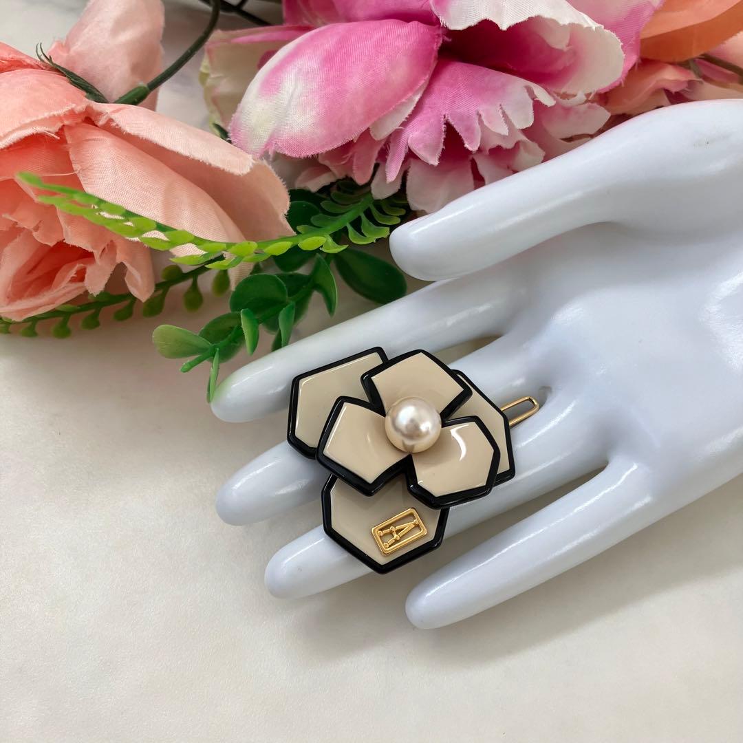 【完売品】ALEXANDRE DE PARIS ✨ カメリアボールピン　ヘアピン