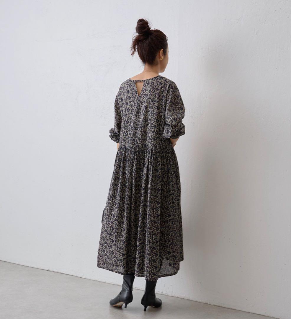 【24SS美品】定価2.3万円✴︎BEARDSLEY プリントギャザーワンピース