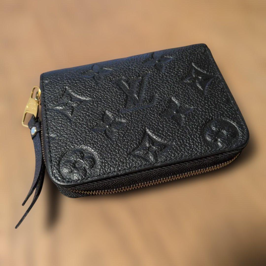Louis Vuitton ジッピーパース