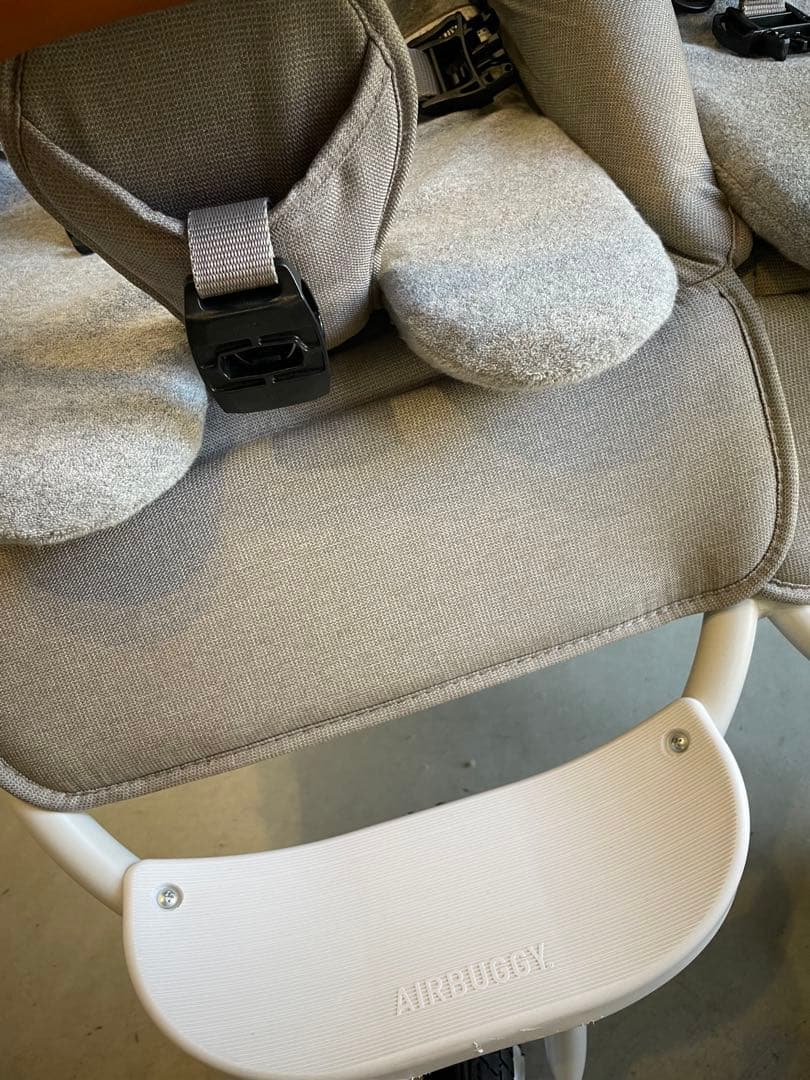 【美品・使用回数少なめ・マット付き】 エアバギーココダブルEXフロムバース