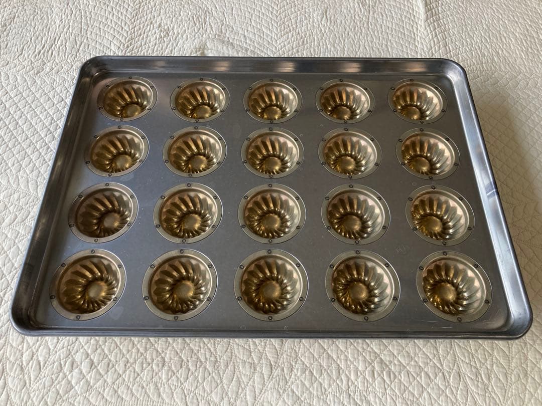 千代田金属ミニクグロフ型天板 20ヶ取シリコン加工 CHIYODA 業務用